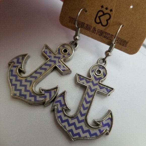 NEW Chevron Anchor Earrings - Last Pair - Picture 6 of 7